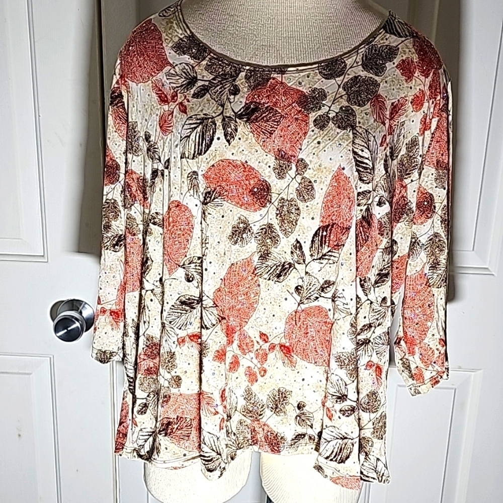 Only Nine Woman Top, pop over size 3X. Fall print.‎ Grama costal